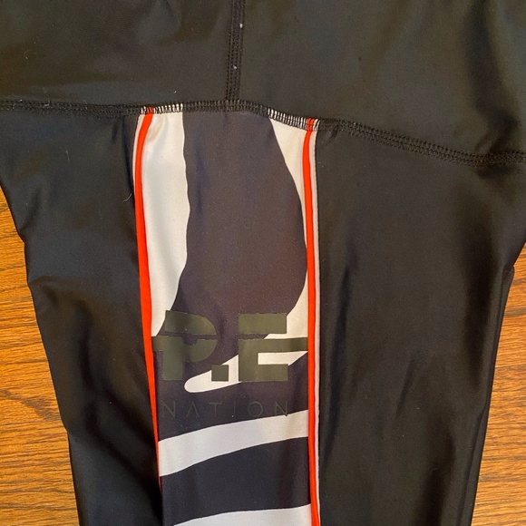 PE Nation zebra print leggings- xs - Picture 3 of 5